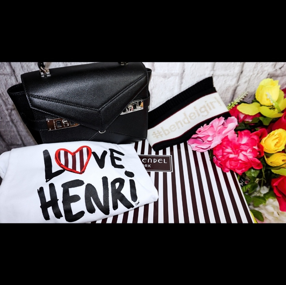 HENRI BENDEL T-SHIRT HAT HANDBAG